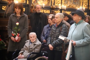 wanda półtawska na mszy w kościele mariackim